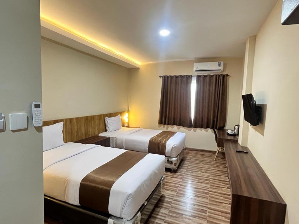 T Hotel Kualanamu Lubukpakam Exterior photo